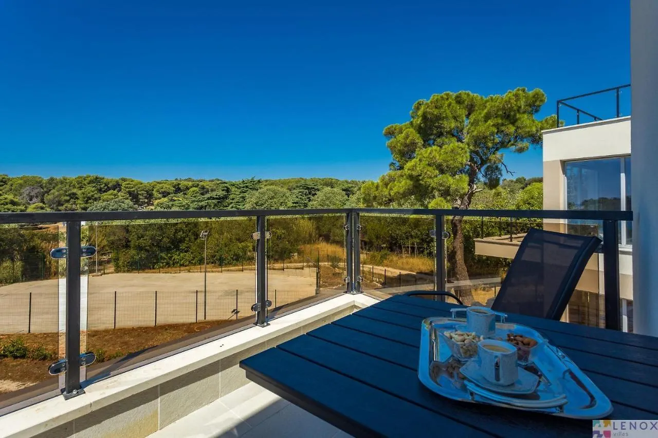 Villa Lavanda Pola 0*,  Croazia