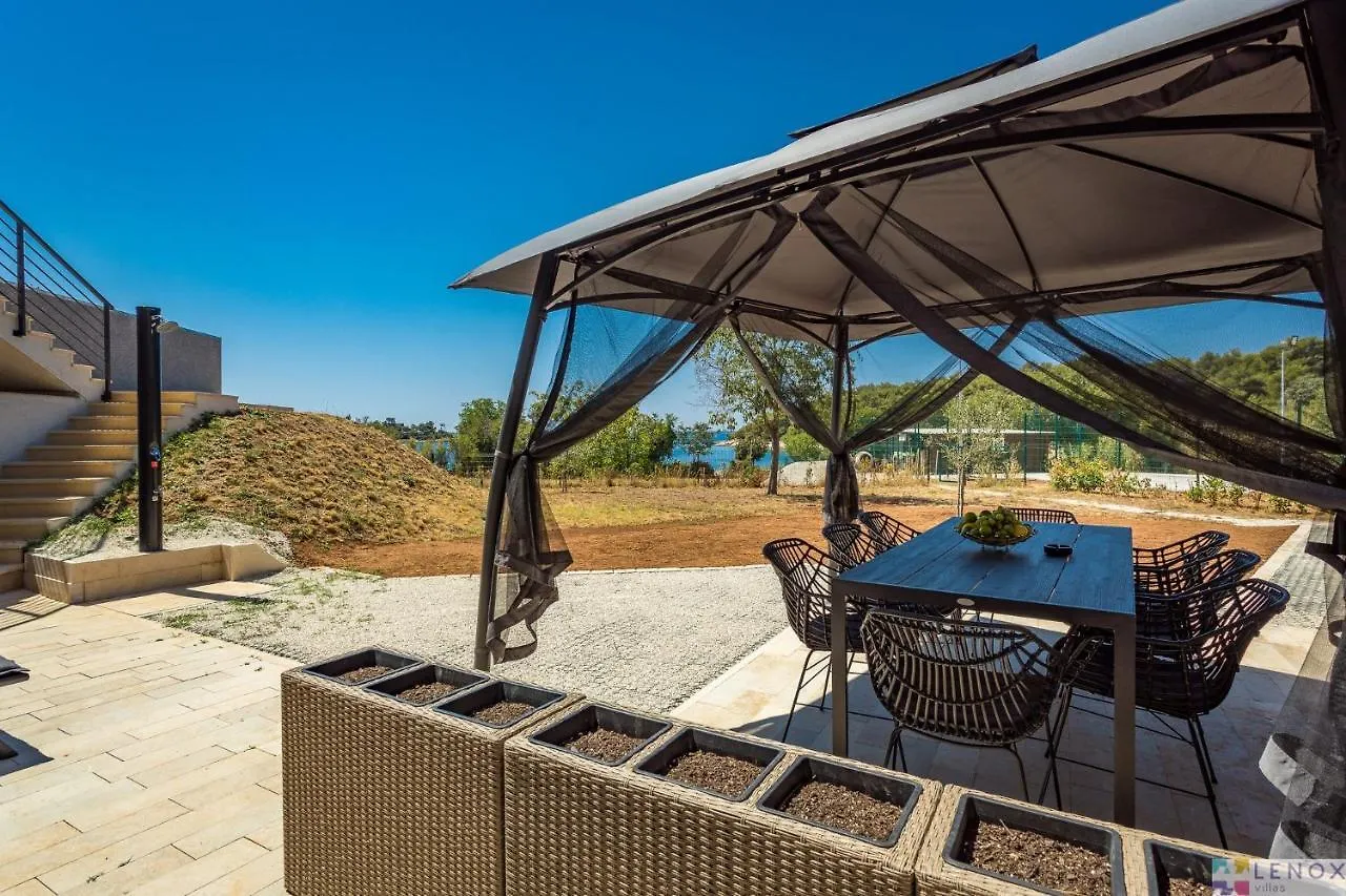 Villa Lavanda Pola 0*,  Croazia